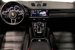 musta Porsche Cayenne 2022 kuva 9.