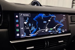 musta Porsche Cayenne 2022 kuva 26.