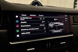 musta Porsche Cayenne 2022 kuva 27.