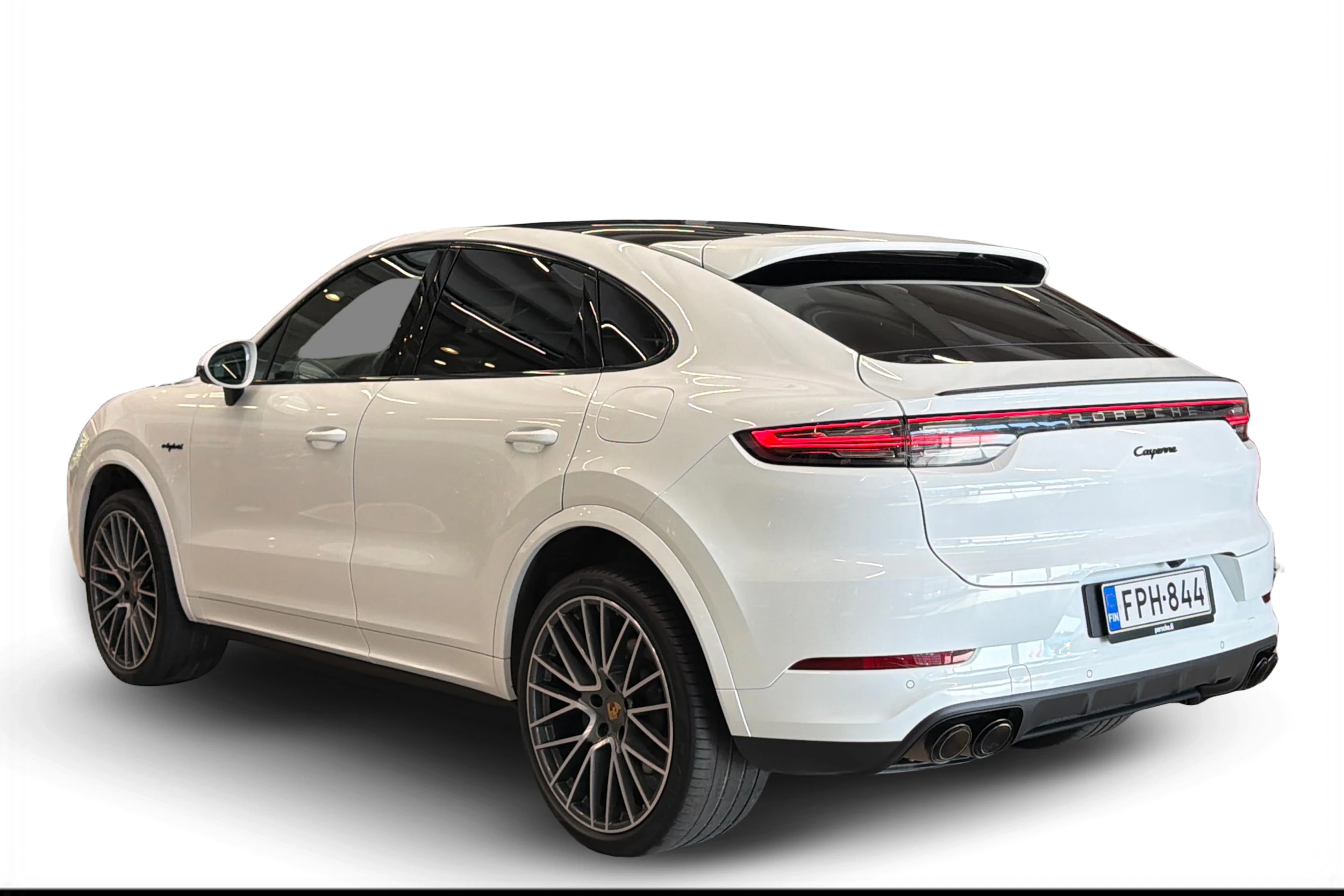 Valkoinen Porsche Cayenne 2022 kuva 2.