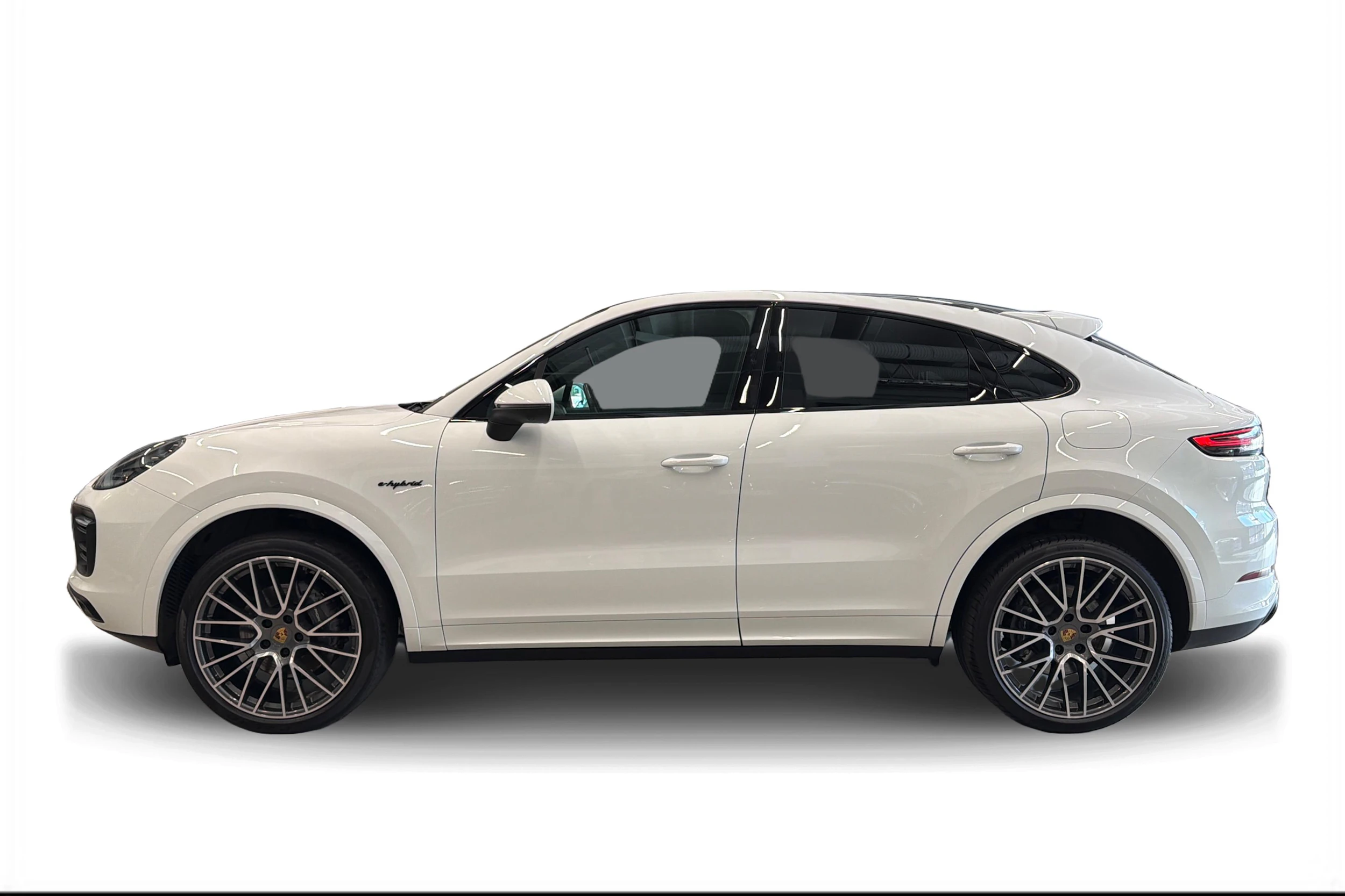 Valkoinen Porsche Cayenne 2022 kuva 5.