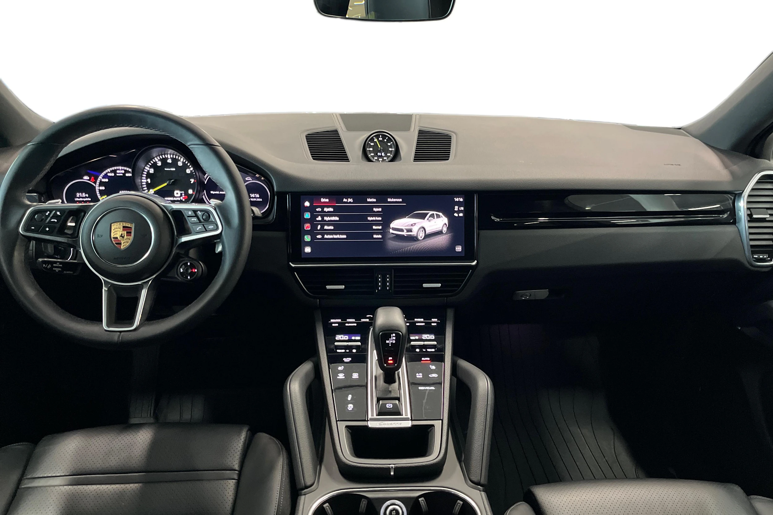 Valkoinen Porsche Cayenne 2022 kuva 7.
