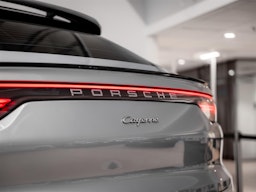 hopea Porsche Cayenne 2022 kuva 8.