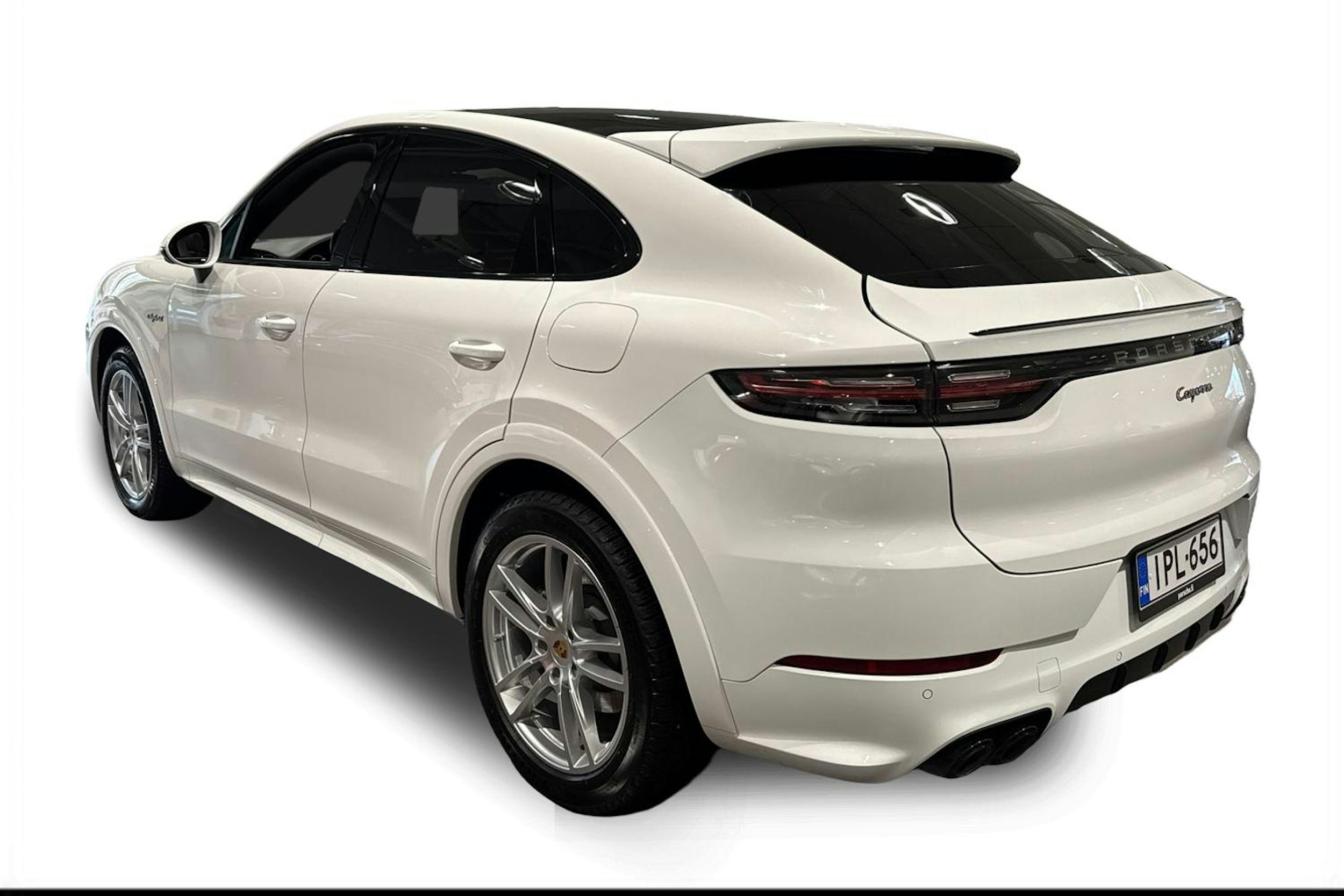 valkoinen Porsche Cayenne 2022 kuva 2.