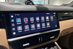 valkoinen Porsche Cayenne 2022 kuva 16.