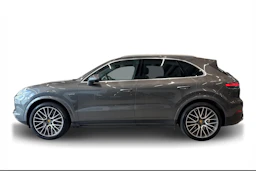 harmaa Porsche Cayenne 2022 kuva 6.