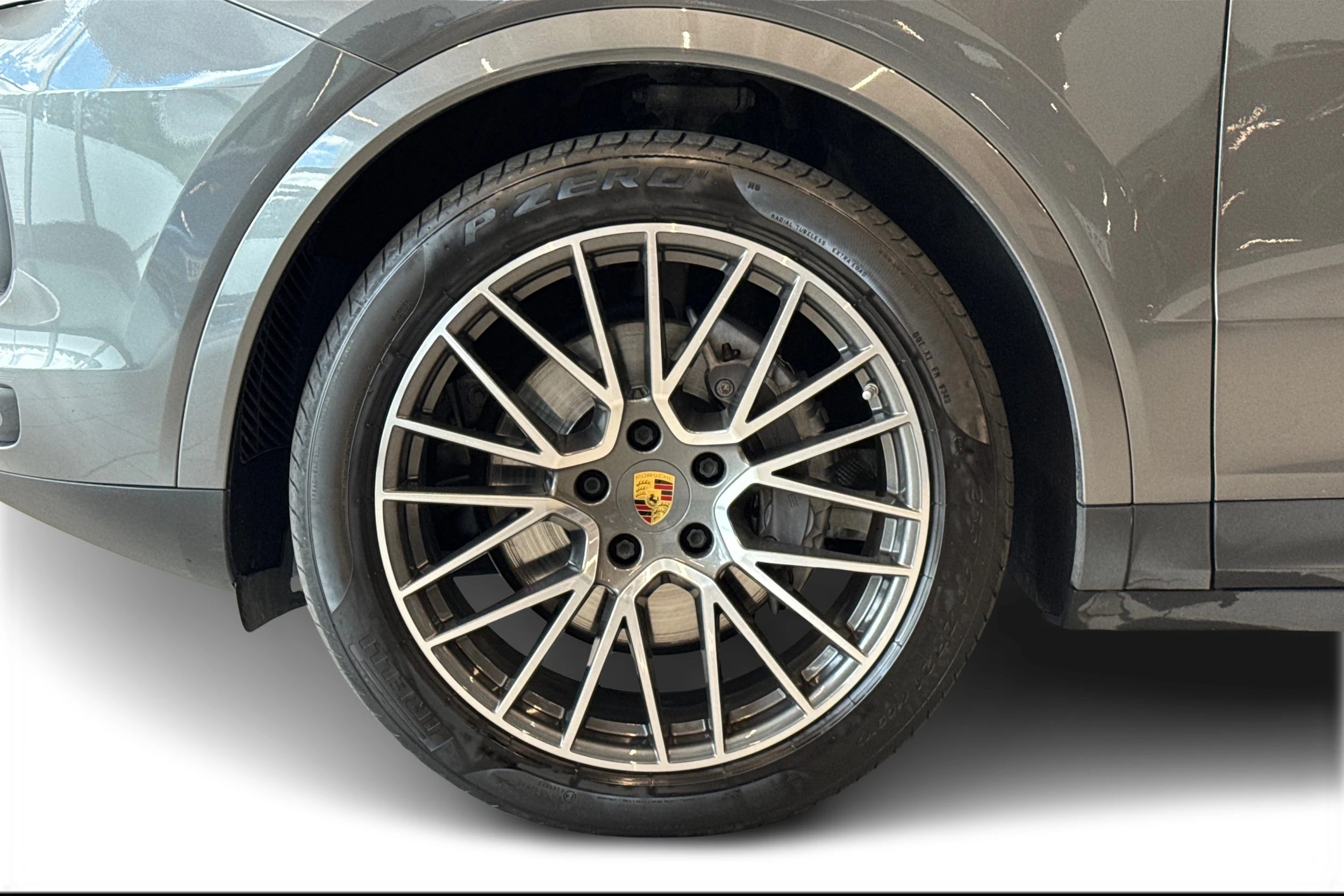harmaa Porsche Cayenne 2022 kuva 10.