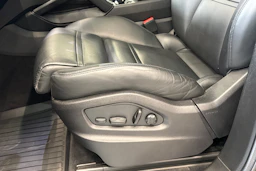 harmaa Porsche Cayenne 2022 kuva 12.