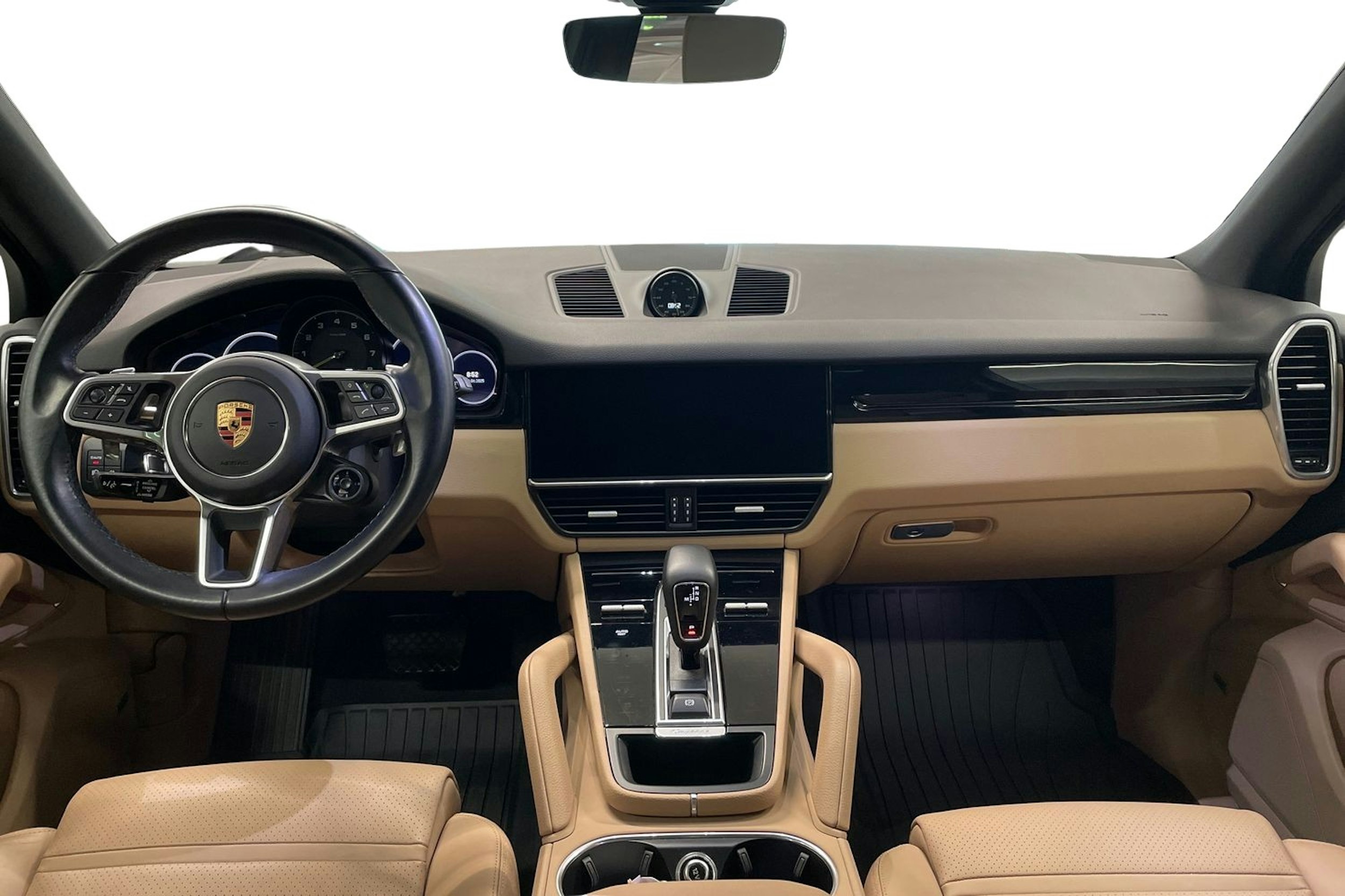 musta Porsche Cayenne 2022 kuva 7.