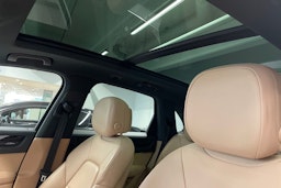 musta Porsche Cayenne 2022 kuva 19.