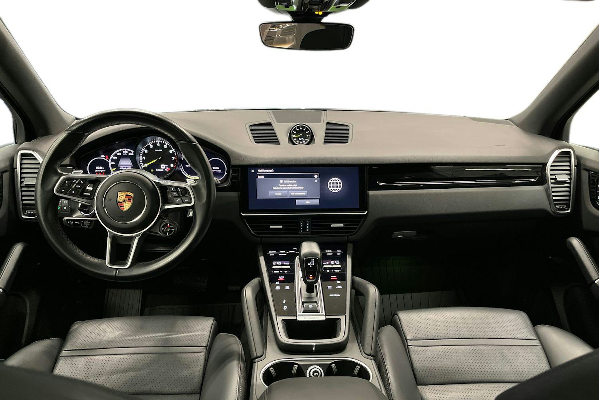 met. Musta Porsche Cayenne 2022 kuva 7.