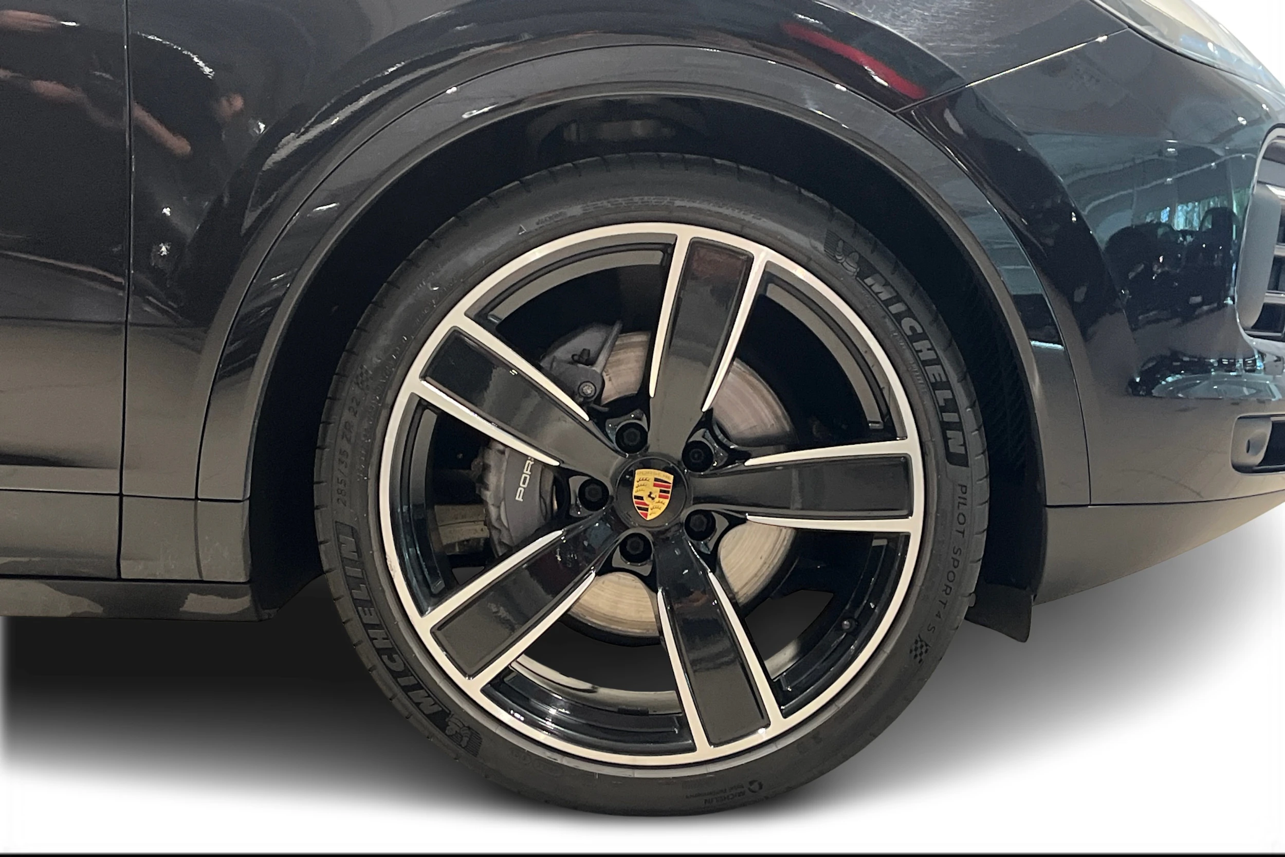 musta Porsche Cayenne 2022 kuva 9.