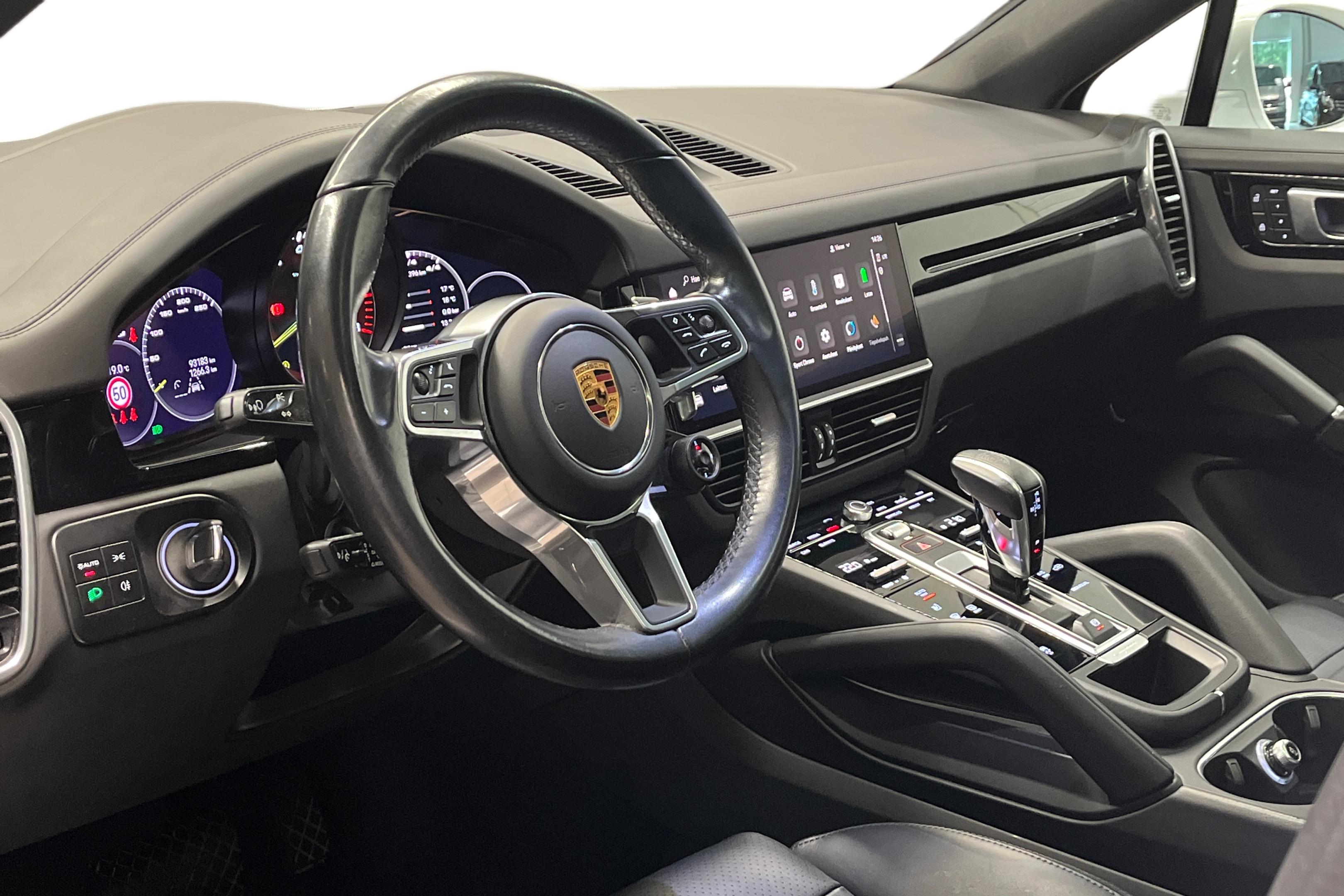 Porsche Cayenne E-Hybrid Coupé | 2022, kuva 6/26
