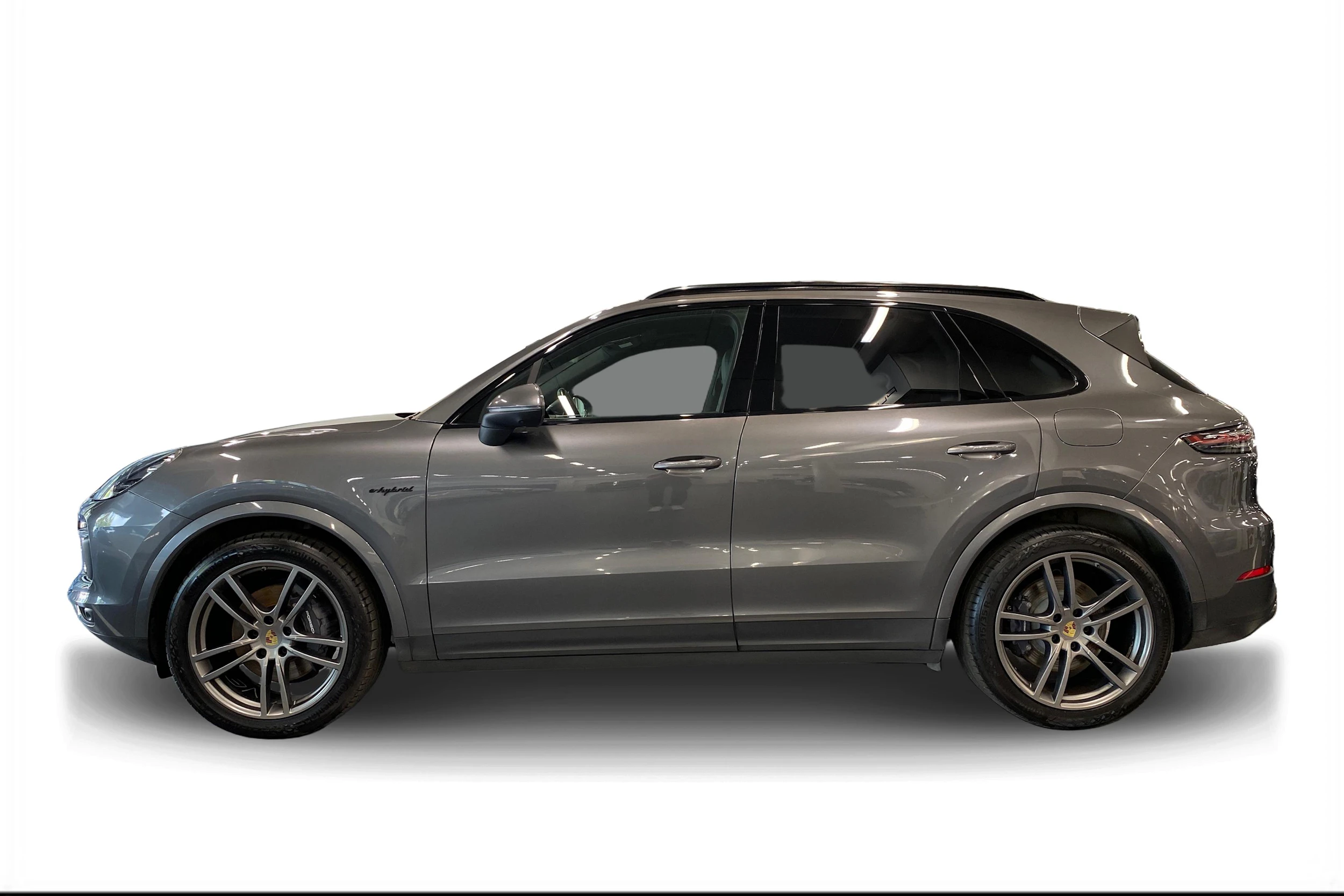 harmaa Porsche Cayenne 2022 kuva 5.