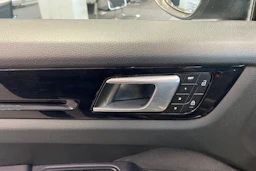 harmaa Porsche Cayenne 2022 kuva 22.