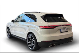 Valkoinen Porsche Cayenne 2022 kuva 2.