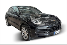 musta Porsche Cayenne 2022 kuva 1.