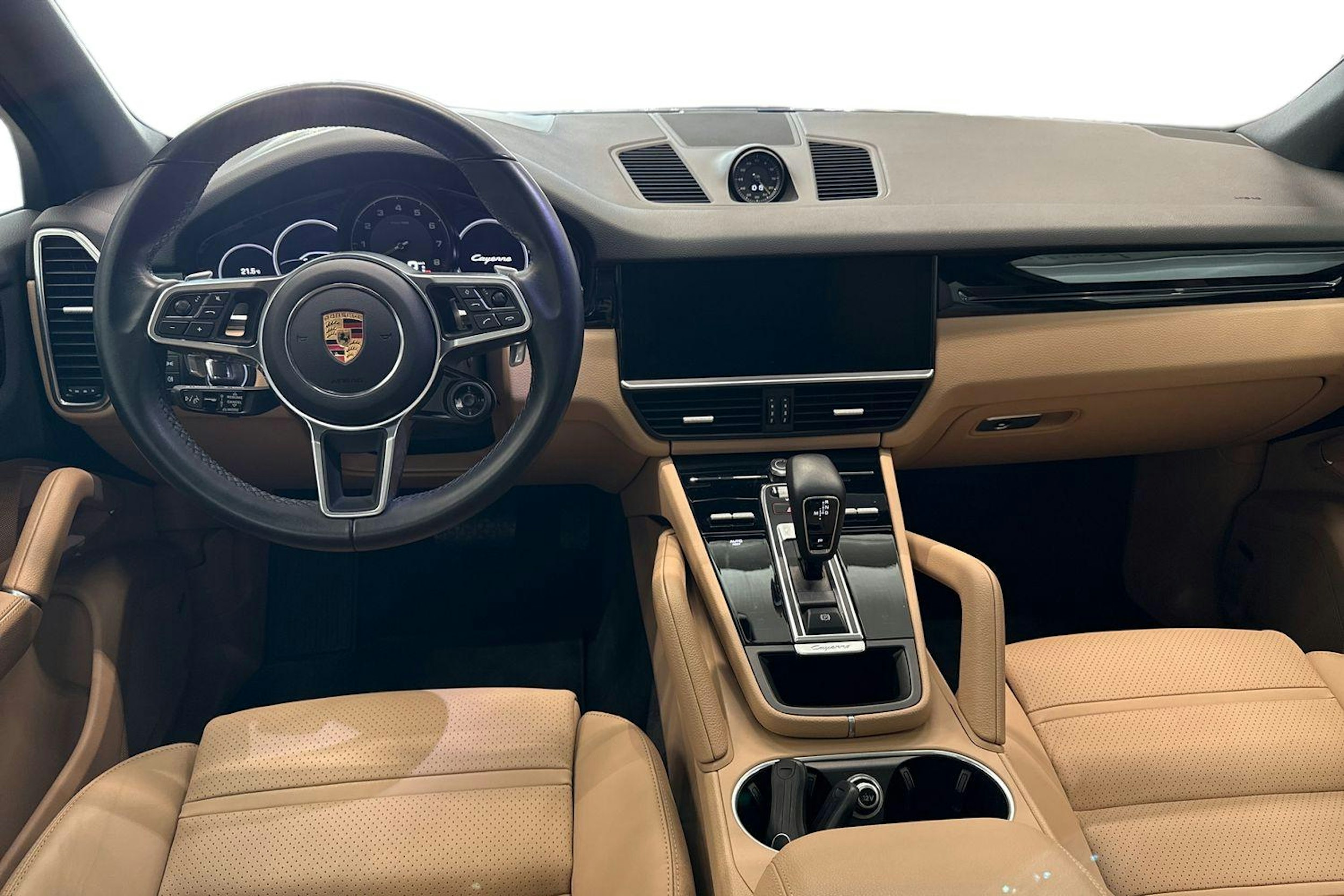 musta Porsche Cayenne 2022 kuva 7.