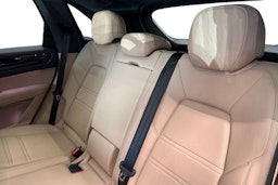 musta Porsche Cayenne 2022 kuva 8.