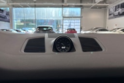 musta Porsche Cayenne 2022 kuva 14.