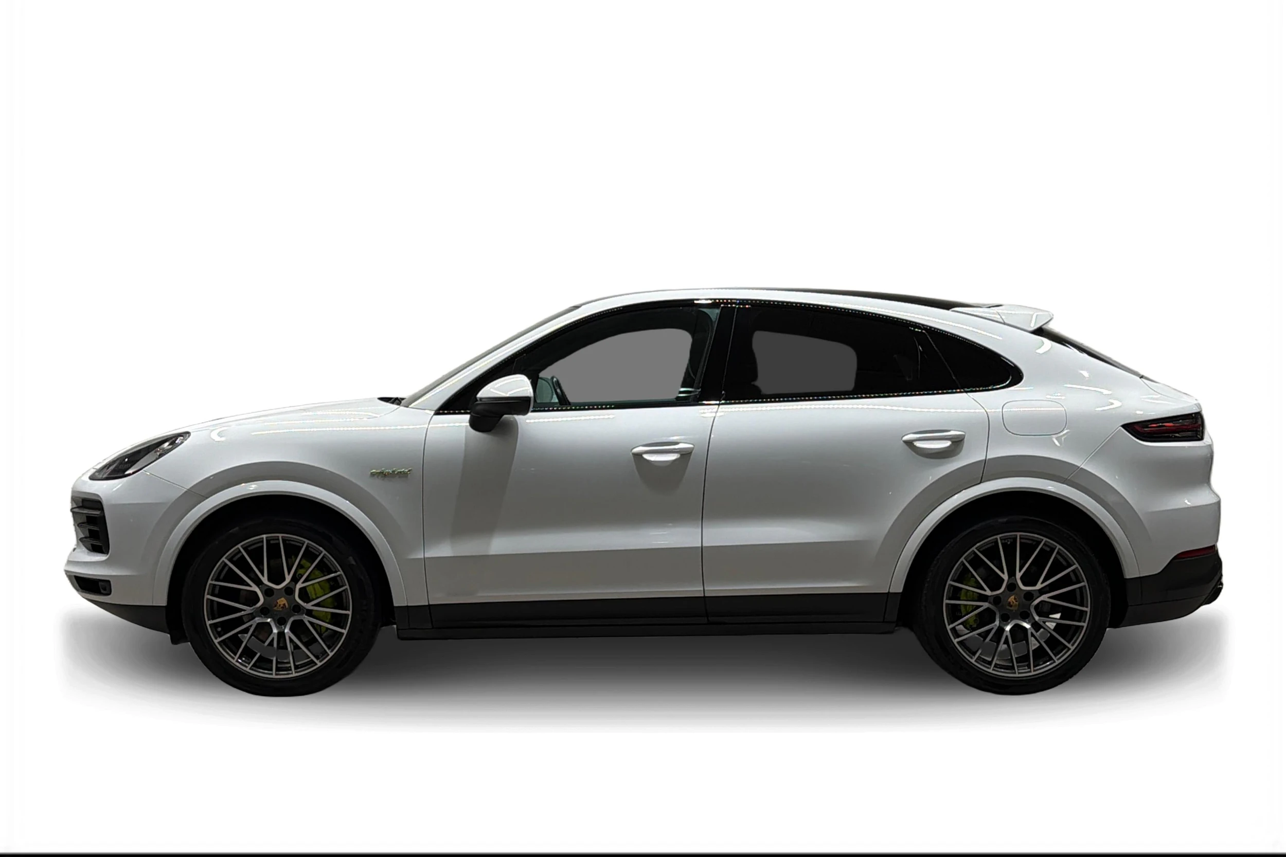 valkoinen Porsche Cayenne 2022 kuva 5.
