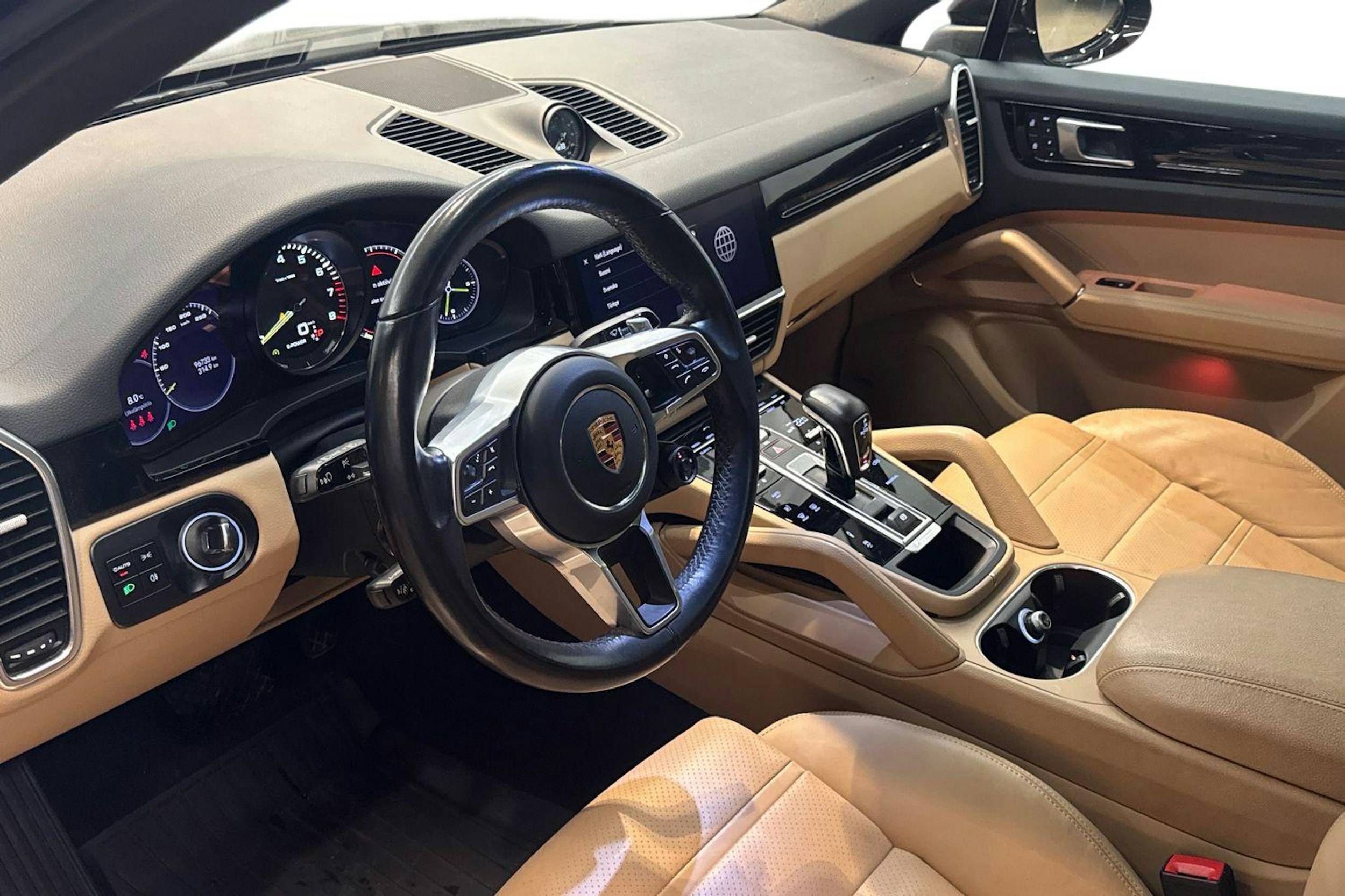 Ruskea (beige) Porsche Cayenne 2022 kuva 6.