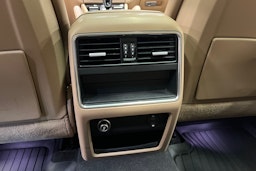 Ruskea (beige) Porsche Cayenne 2022 kuva 24.