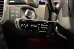 musta Porsche Cayenne 2022 kuva 16.