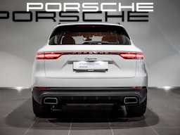 Valkoinen Porsche Cayenne 2022 kuva 4.