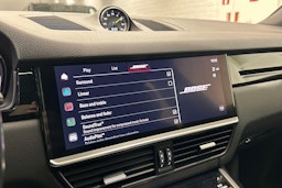 Valkoinen Porsche Cayenne 2022 kuva 25.