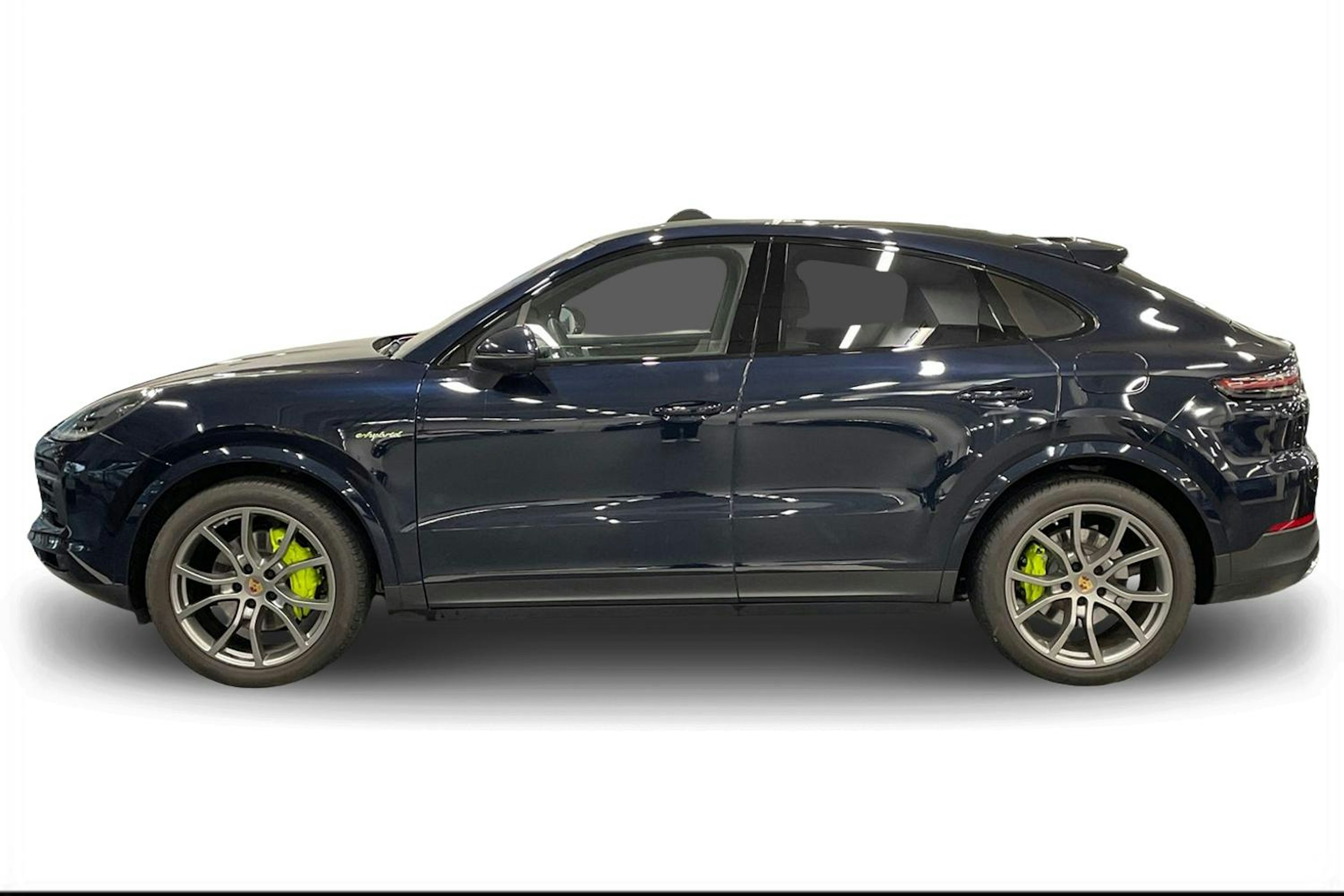 met. sininen Porsche Cayenne 2023 kuva 5.