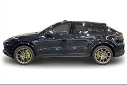 met. sininen Porsche Cayenne 2023 kuva 5.