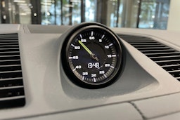 met. sininen Porsche Cayenne 2023 kuva 16.