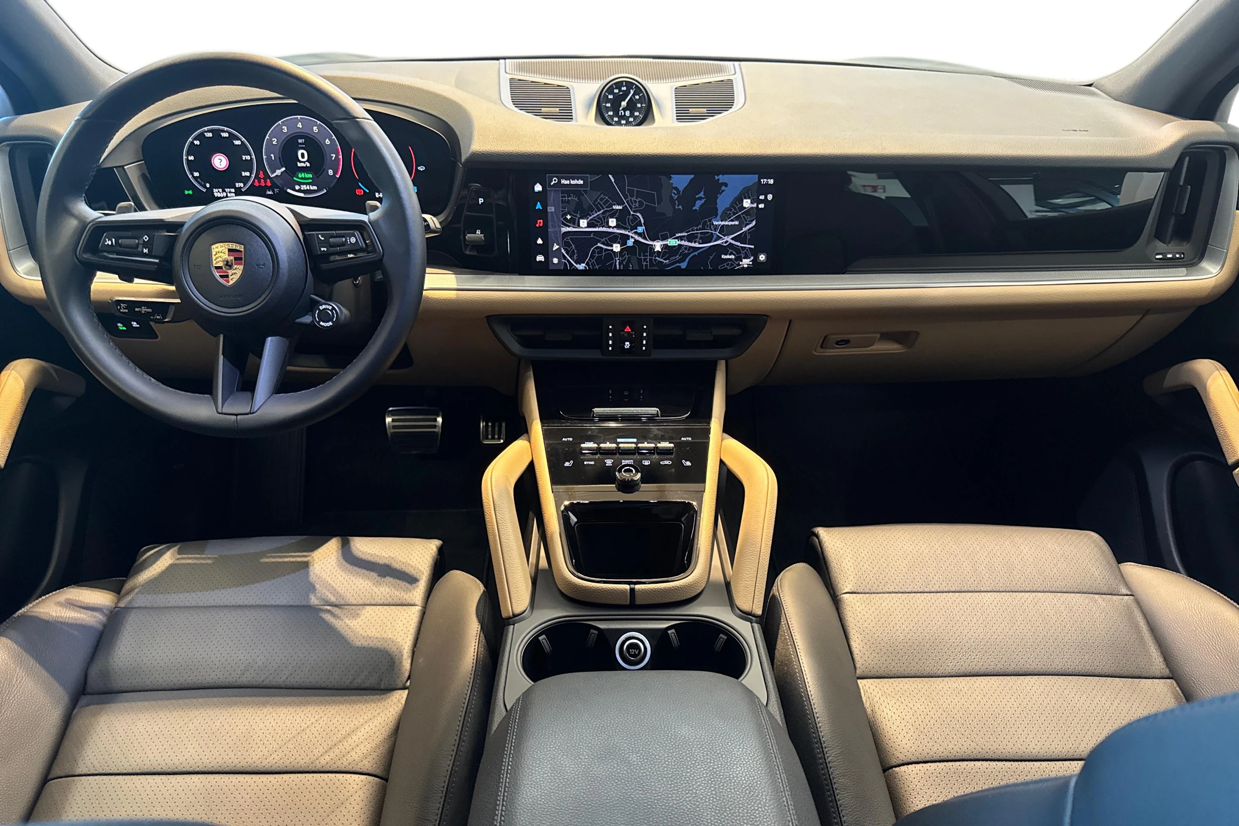 Sininen Porsche Cayenne 2023 kuva 7.