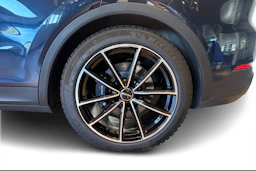 Sininen Porsche Cayenne 2023 kuva 9.