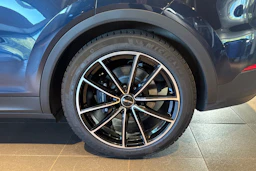 Sininen Porsche Cayenne 2023 kuva 10.