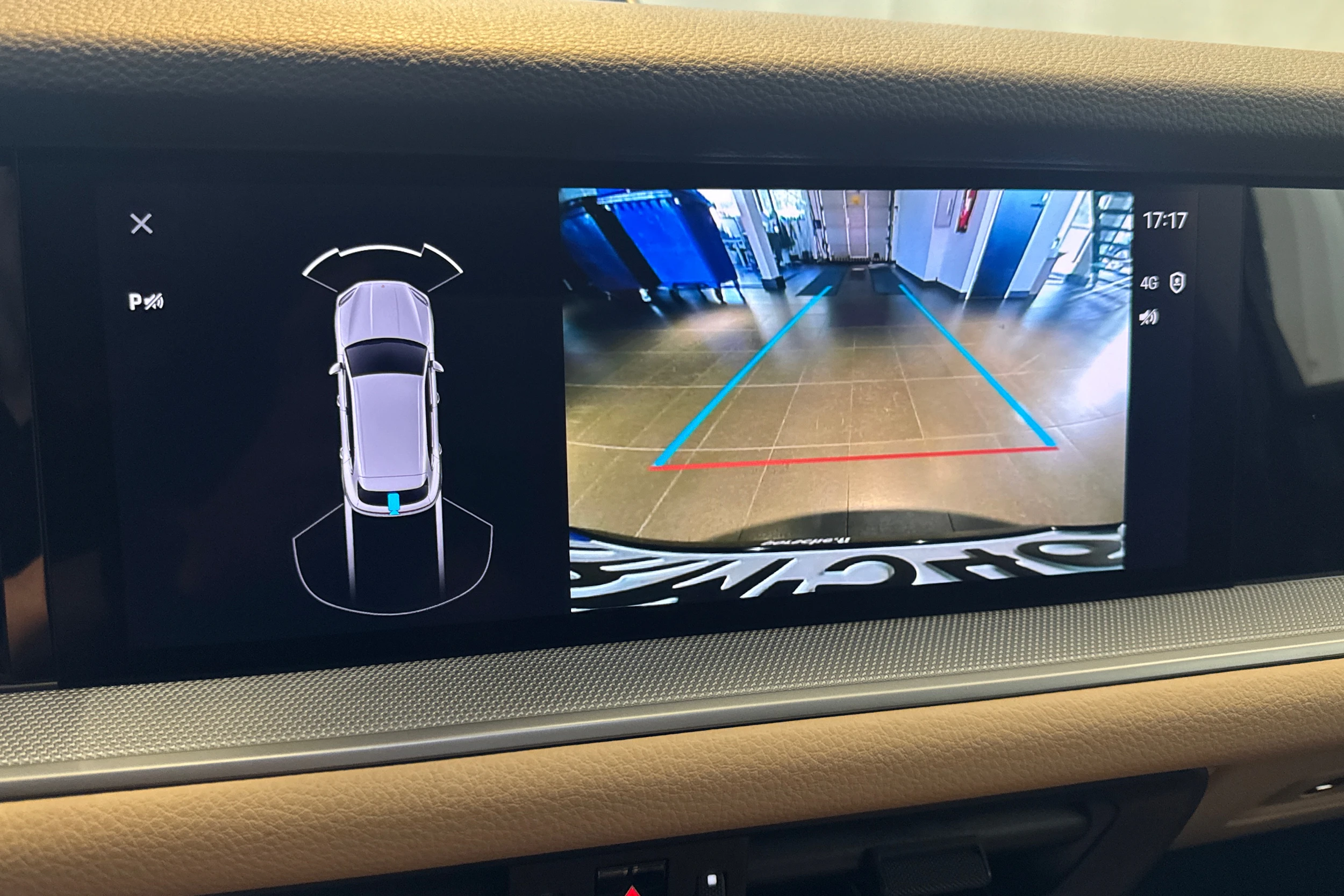 Sininen Porsche Cayenne 2023 kuva 17.
