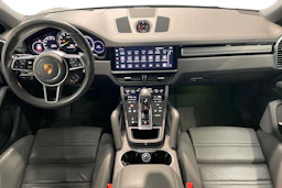 harmaa Porsche Cayenne 2023 kuva 7.