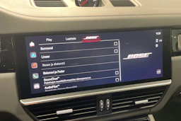 harmaa Porsche Cayenne 2023 kuva 12.
