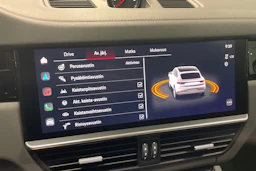 harmaa Porsche Cayenne 2023 kuva 14.