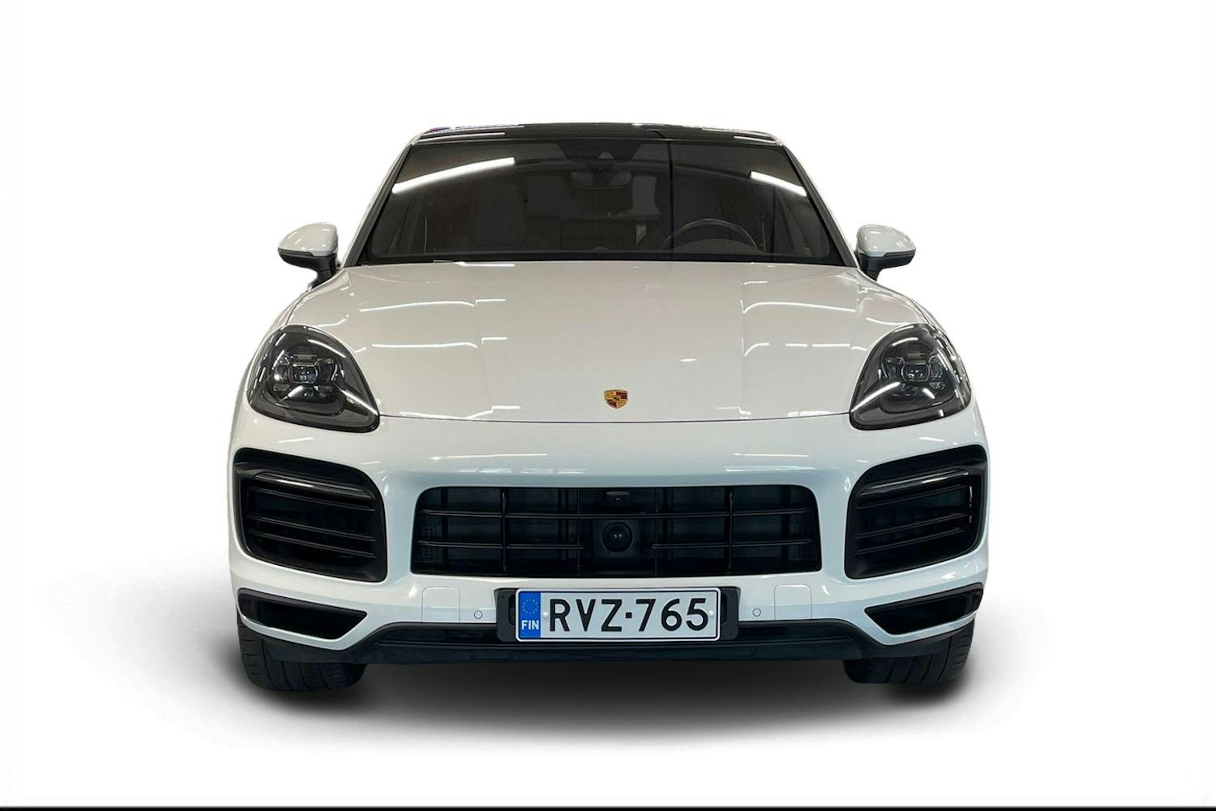 valkoinen Porsche Cayenne 2023 kuva 4.