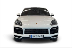 valkoinen Porsche Cayenne 2023 kuva 4.