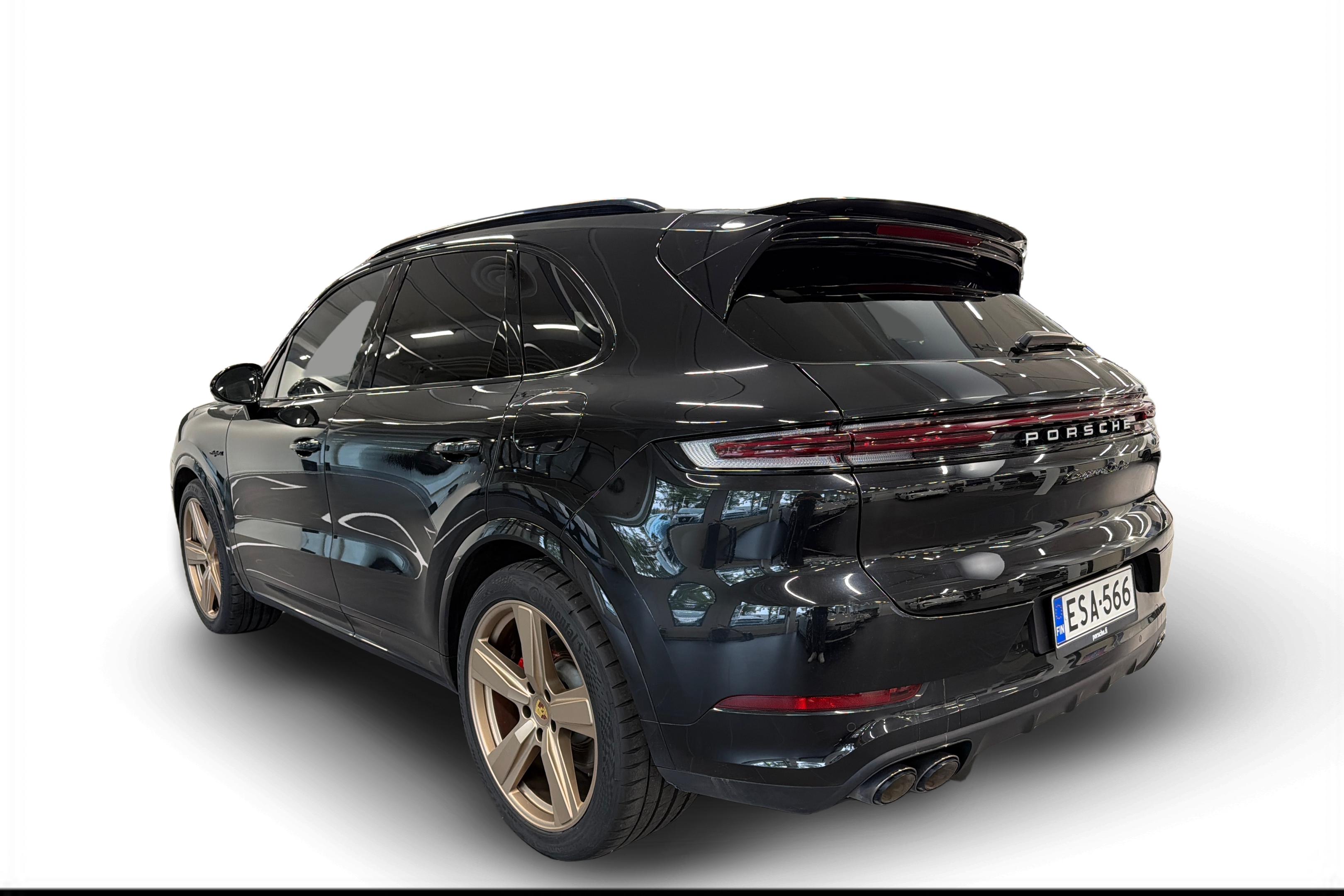 Porsche Cayenne Turbo E-Hybrid 2024, bild 2/14