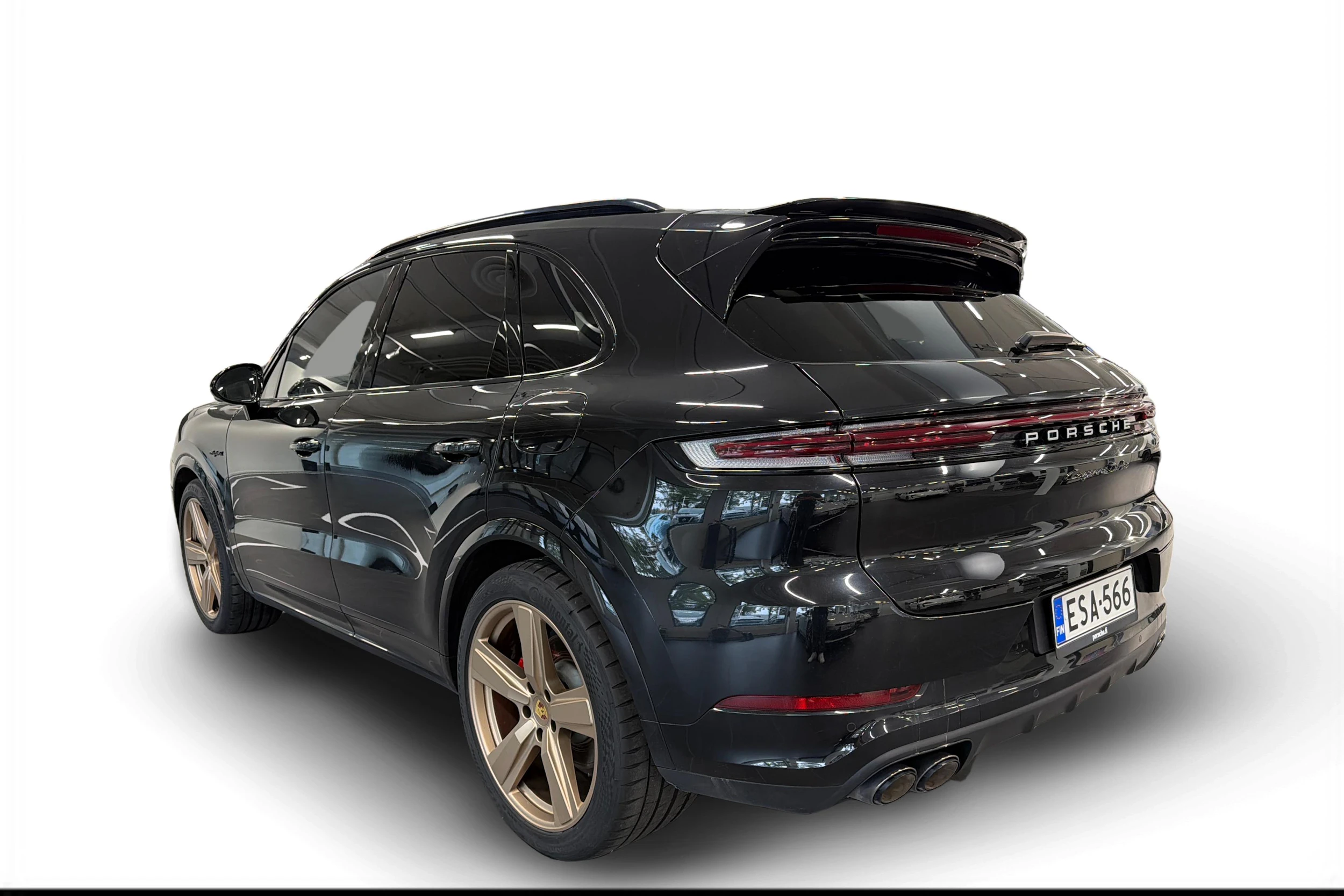 Musta Porsche Cayenne 2024 kuva 2.