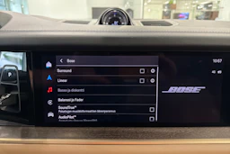 Musta Porsche Cayenne 2024 kuva 11.