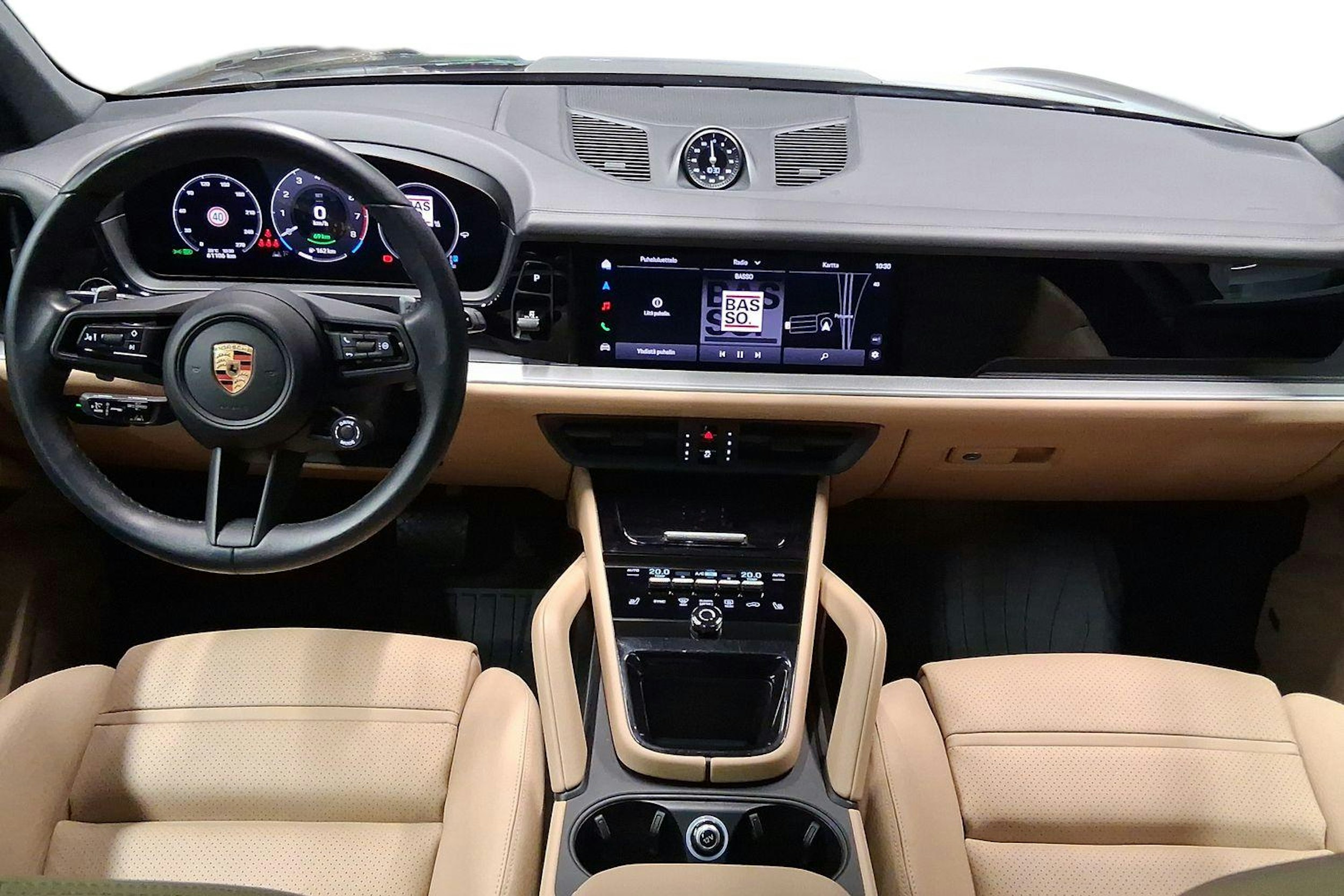 harmaa Porsche Cayenne 2024 kuva 7.