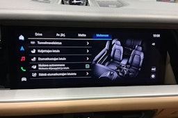 harmaa Porsche Cayenne 2024 kuva 19.