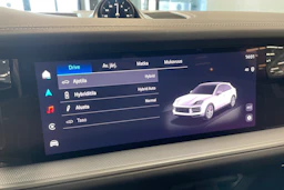 harmaa Porsche Cayenne 2024 kuva 16.