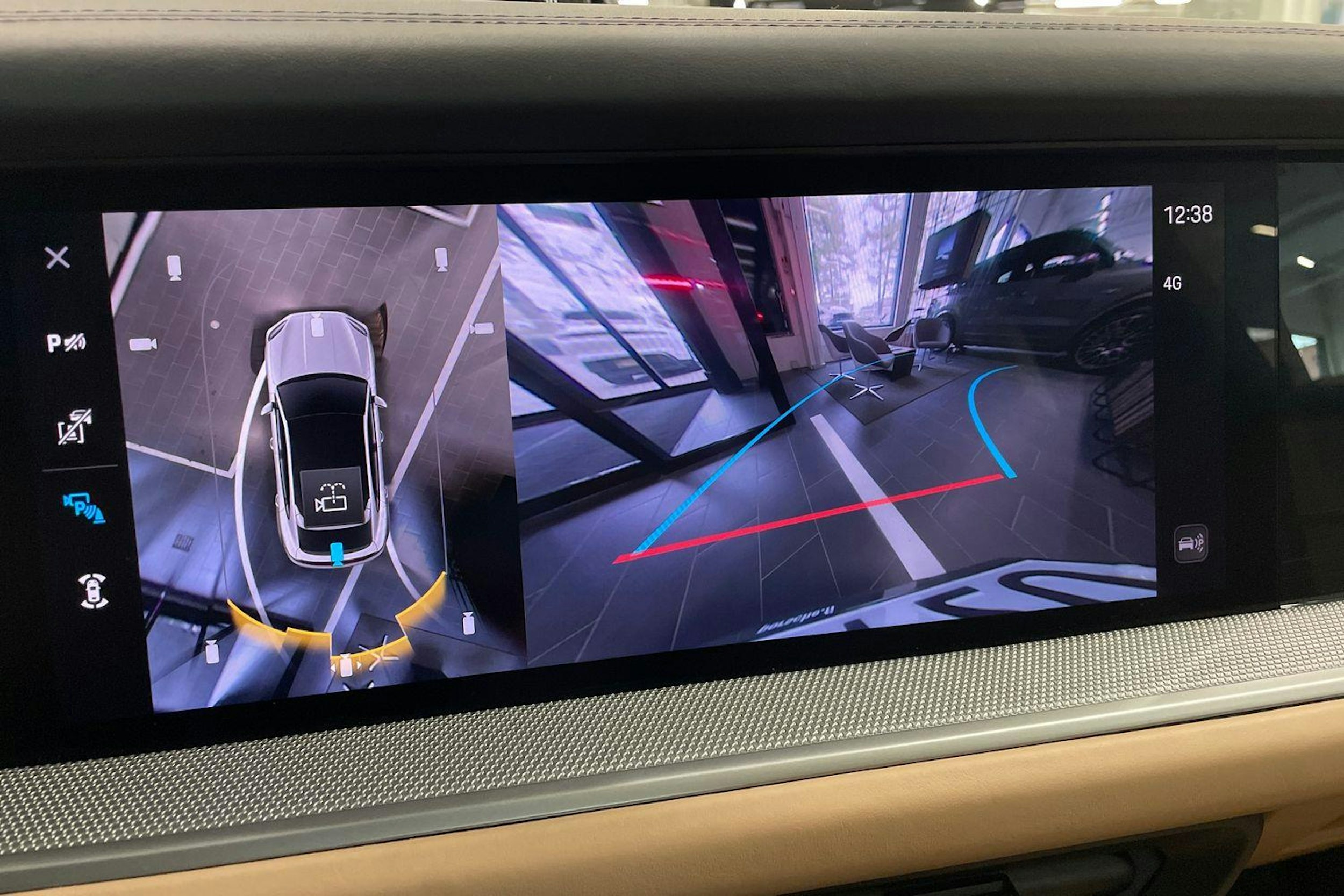 met. punainen Porsche Cayenne 2024 kuva 10.