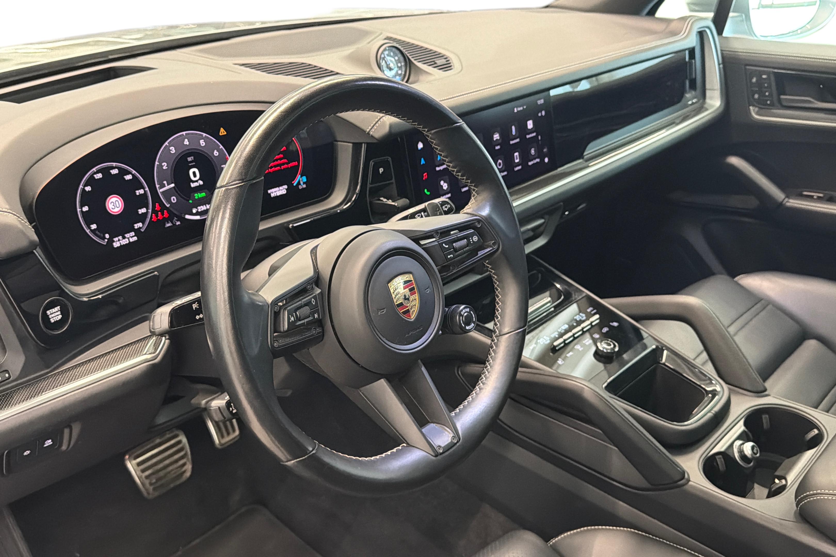 Porsche Cayenne E-Hybrid 2024, photo 6/31